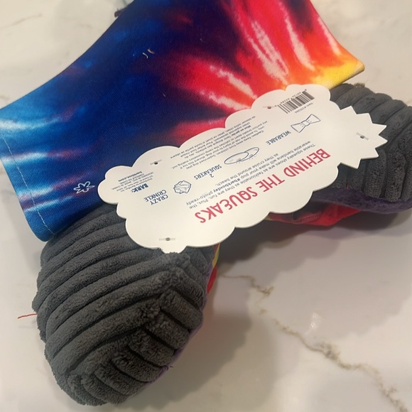 🆕 3/for $20 in a BUNDLE  Bark Box “ Bandana - Rama Flip flops” - Picture 14 of 17